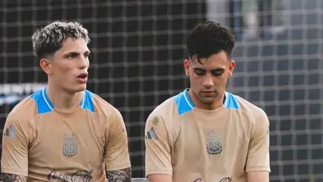 欧冠首轮：曼城巴萨领跑，黑马球队异军突起惊艳小组赛